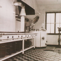 Küche der Puszta-Hütte Köln 1955